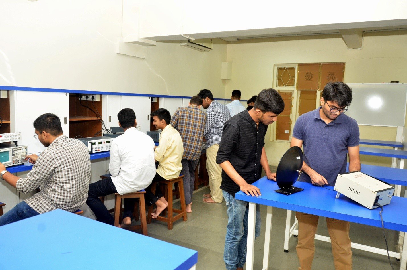 SATELLITE & RADAR COMMUNICATION LAB